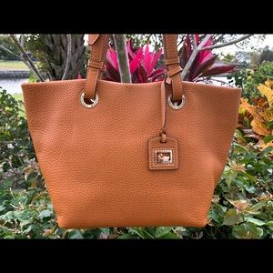 DOONEY & BOURKE Warm Camel Leather Tote *New*